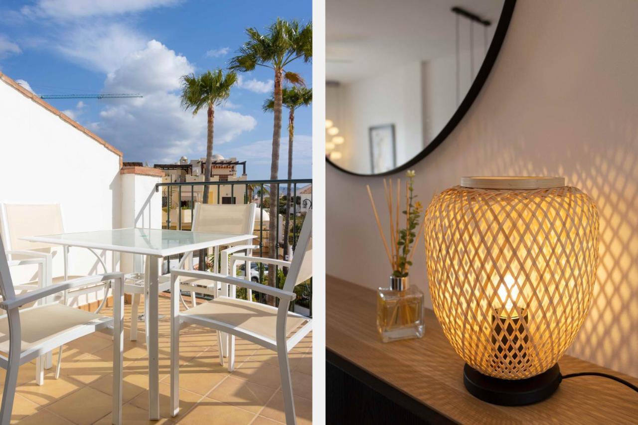 Apt Nerja Chimenea With Ocean View, A/C, & Fiberアパートメント エクステリア 写真